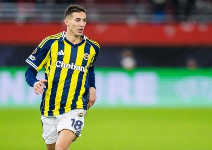 "Fənərbağça" Mert Müldürlə müqaviləni yeniləyir