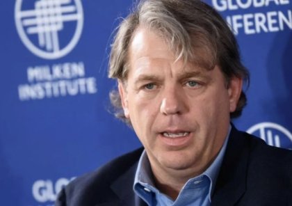 Todd Boli "Çelsi"dəki səhmlərini sataraq klubdan ayrıldı
