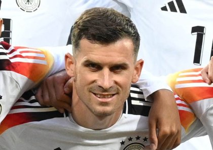İngiltərədə ən yaxşı seçilən alman futbolçu Ronaldunun rekordunu yenilədi