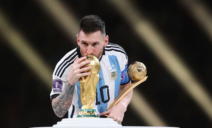 Şəhriyar Del Gerani yazır: "Messi - "Tanrının özü!"