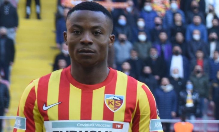 "Kayserispor"un sabiq müdafiəçisi Azərbaycan klubuna keçir