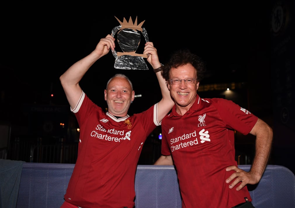 "Liverpul" azarkeşləri çempionluğu belə bayram etdilər - FOTOLAR