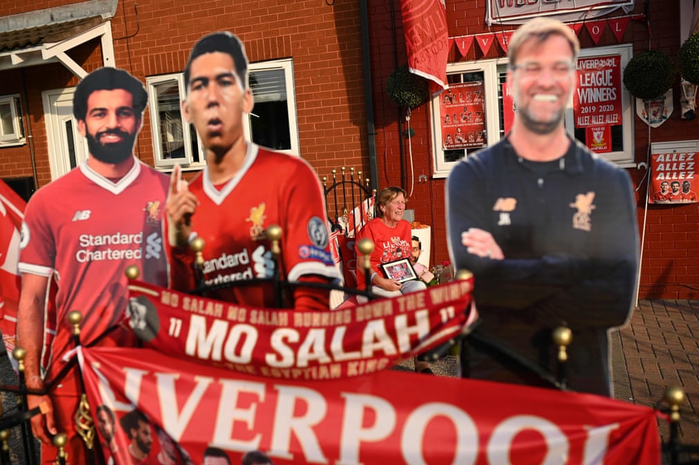 "Liverpul" azarkeşləri çempionluğu belə bayram etdilər - FOTOLAR