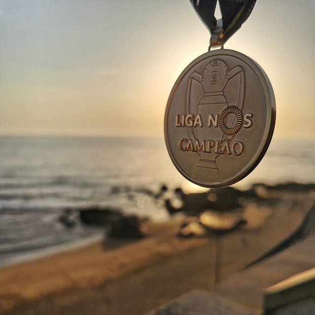 Bir oyuna belə çıxmadı, qızıl medal qazandı - FOTO