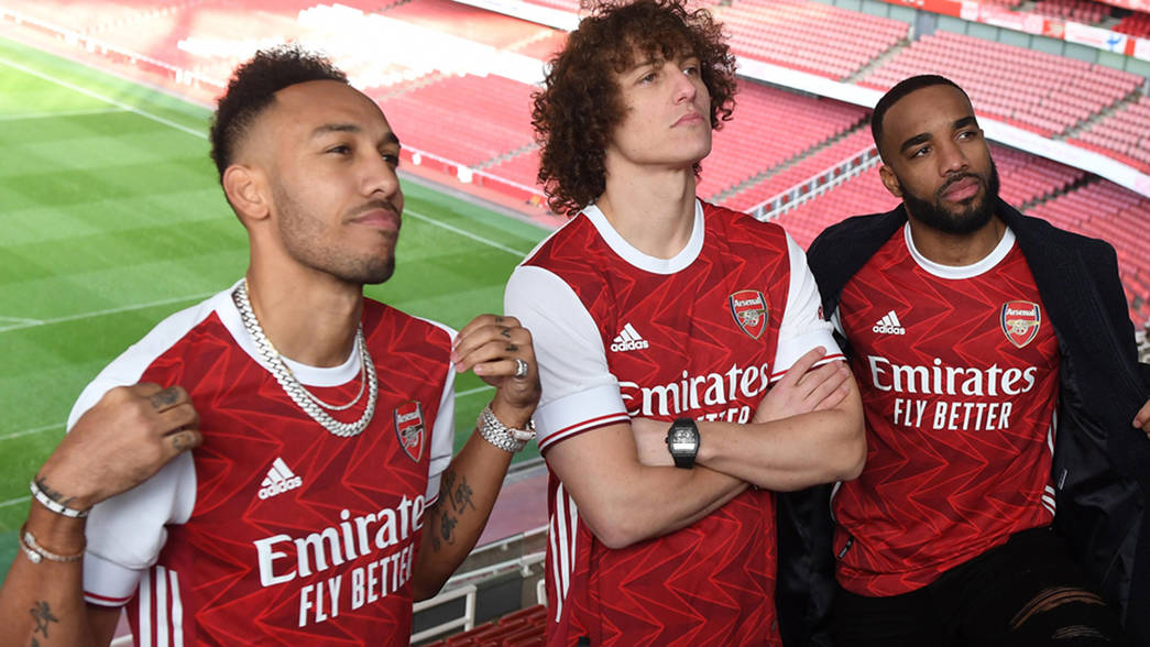 "Arsenal" yeni formasını təqdim etdi - FOTOLAR