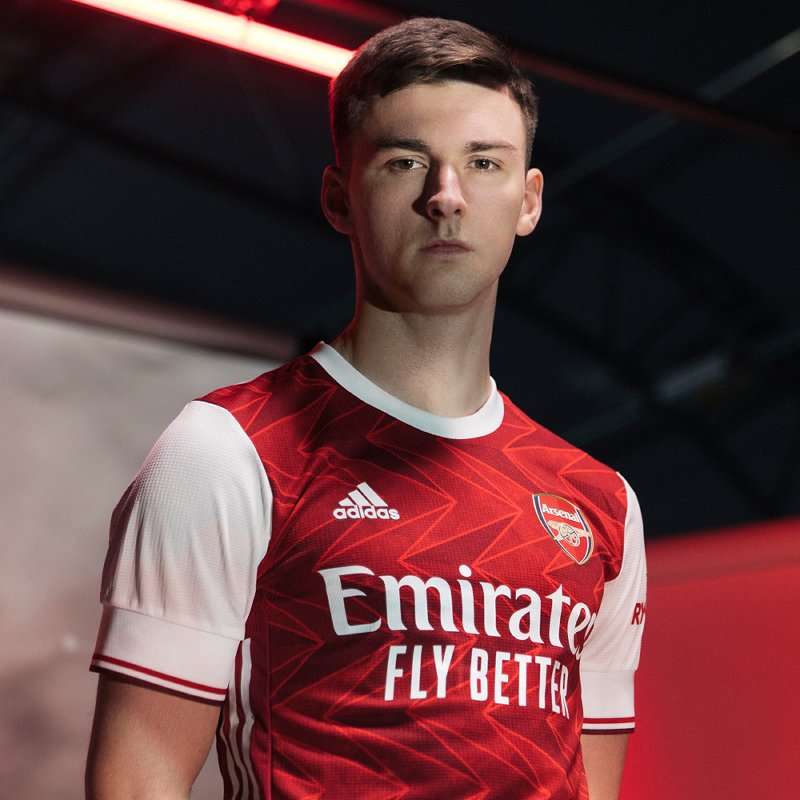 "Arsenal" yeni formasını təqdim etdi - FOTOLAR