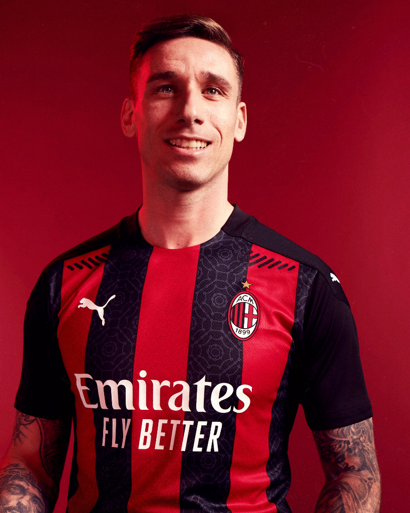 "Milan" yeni formasını təqdim etdi - FOTOLAR