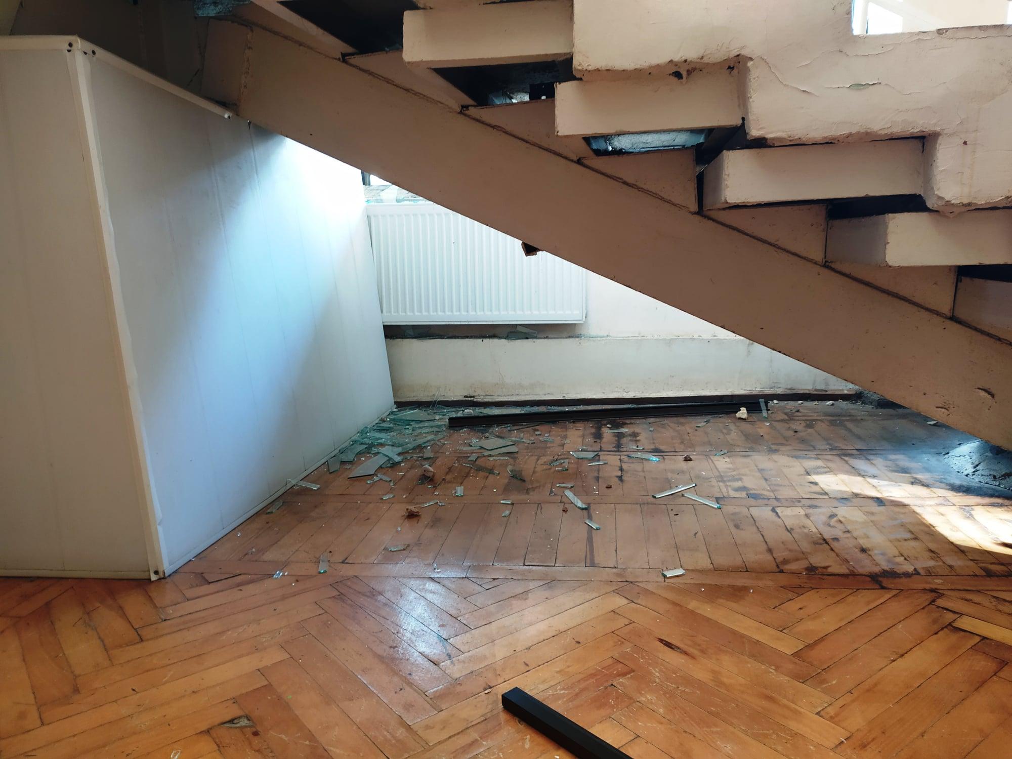 Городской стадион Гянджи пострадал от обстрелов армян (ФОТО)