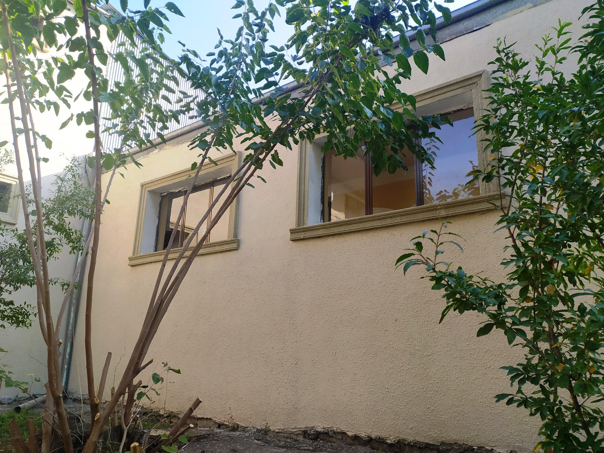 Городской стадион Гянджи пострадал от обстрелов армян (ФОТО)