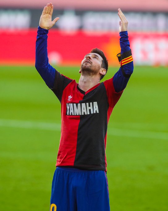 Messi Maradonanın xatirəsini belə yad etdi - FOTO