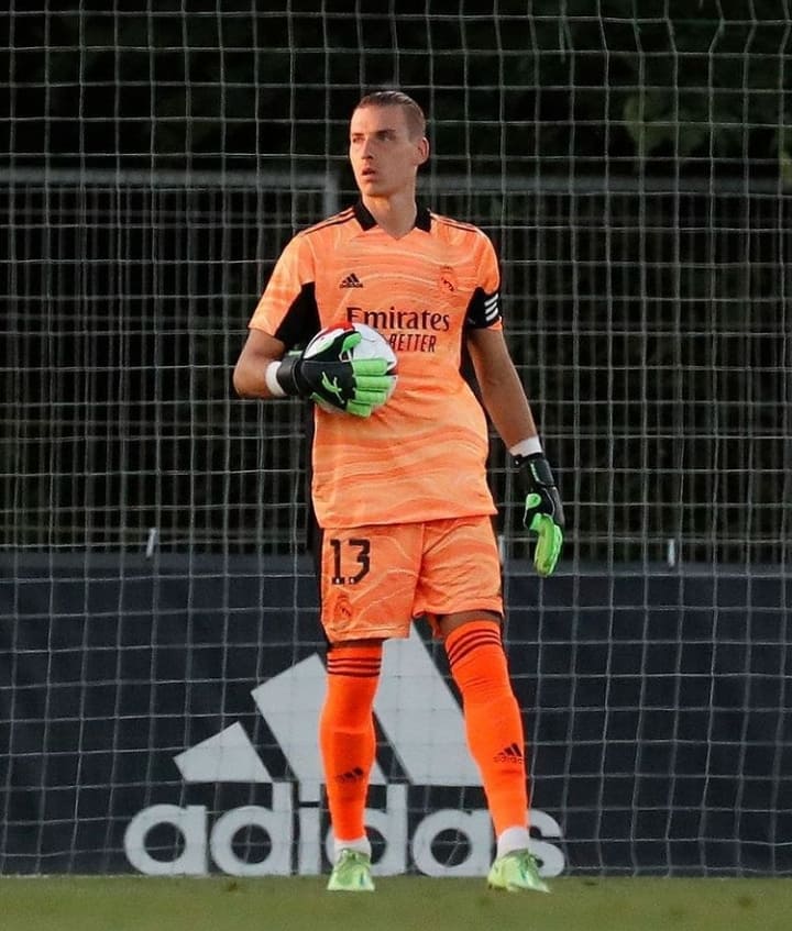 Ukraynalı futbolçu "Real"ın kapitanı oldu - FOTO
