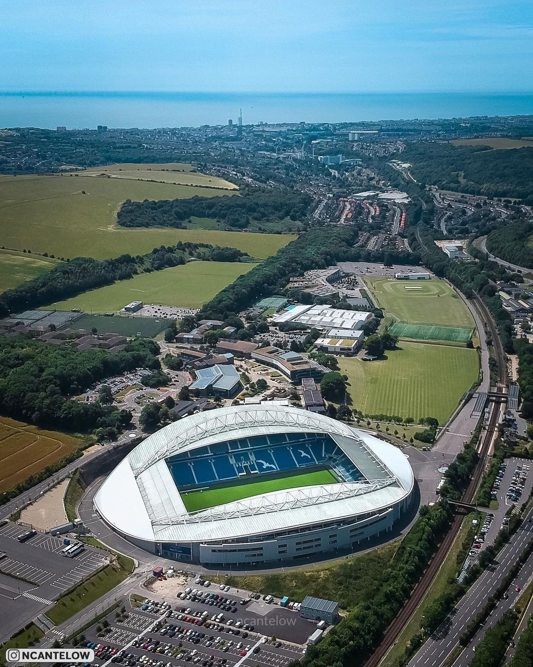 Premyer Liqada stadionlar yeni mövsümə hazırdır - FOTOLAR